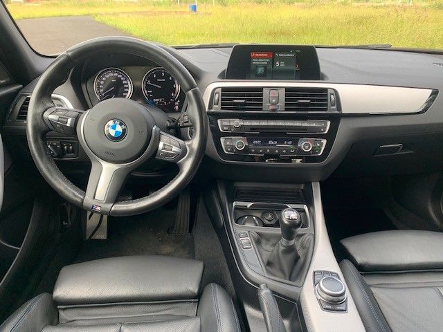 Fahrzeugabbildung BMW 120d M Sport Limousine