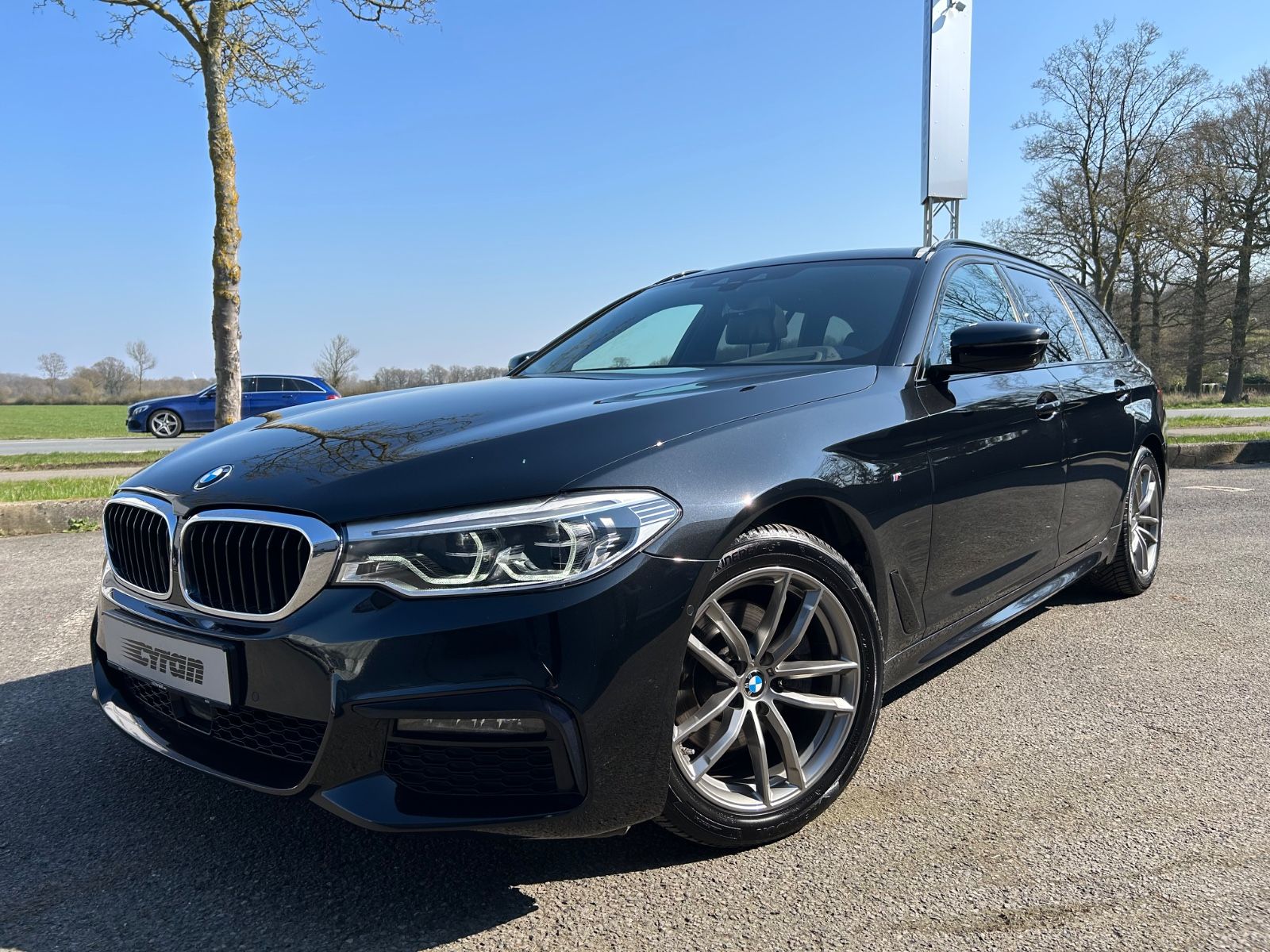Fahrzeugabbildung BMW 520d M Sport Touring