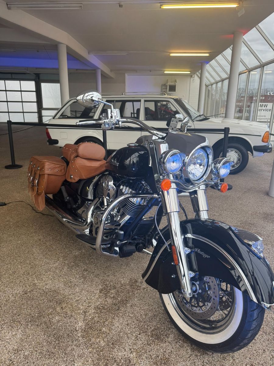 Fahrzeugabbildung Indian CHIEF VINTAGE Top Zustand