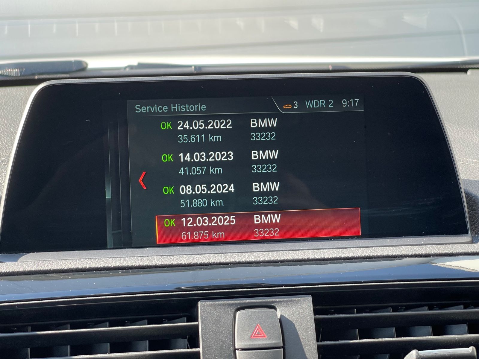 Fahrzeugabbildung BMW 118 i Sport Line