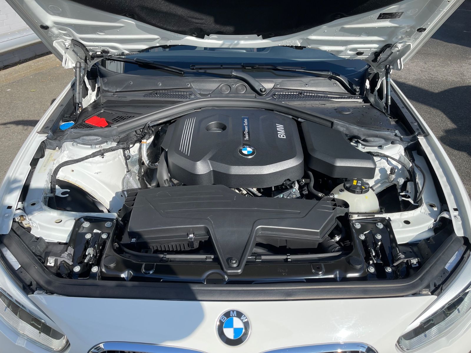 Fahrzeugabbildung BMW 118 i Sport Line