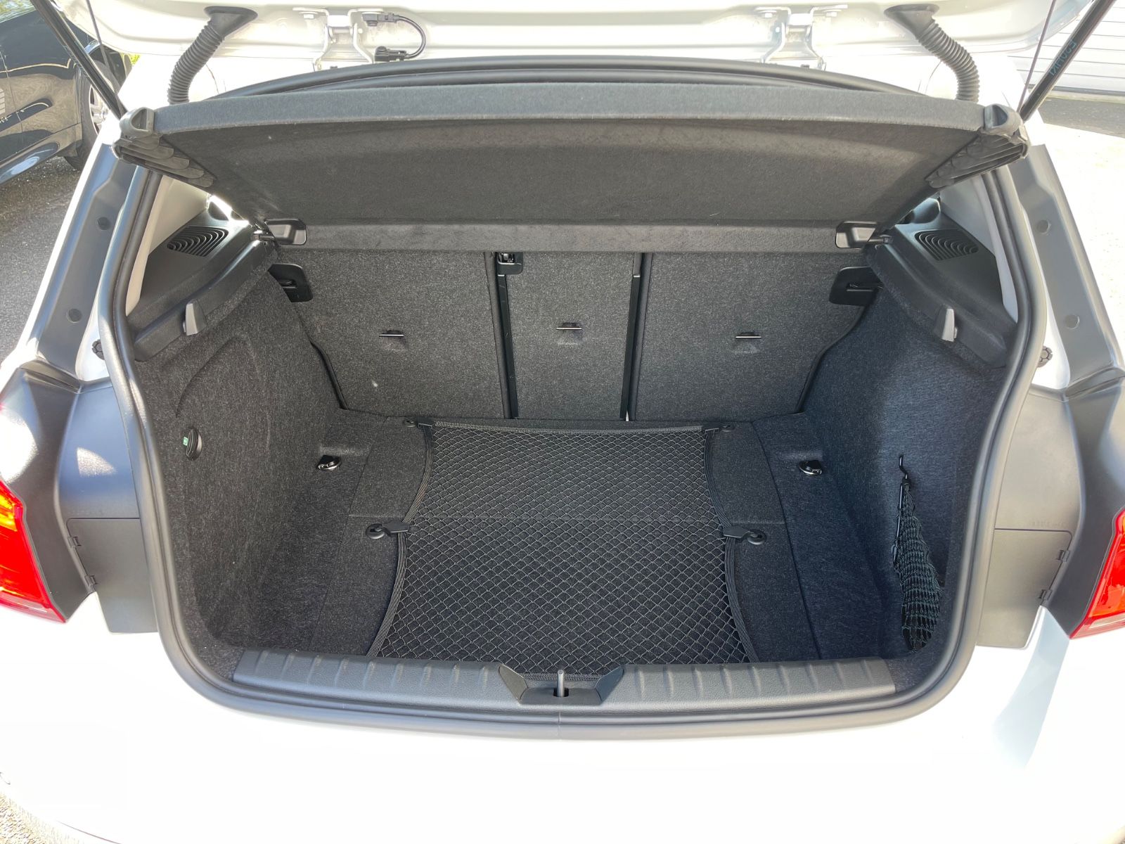 Fahrzeugabbildung BMW 118 i Sport Line