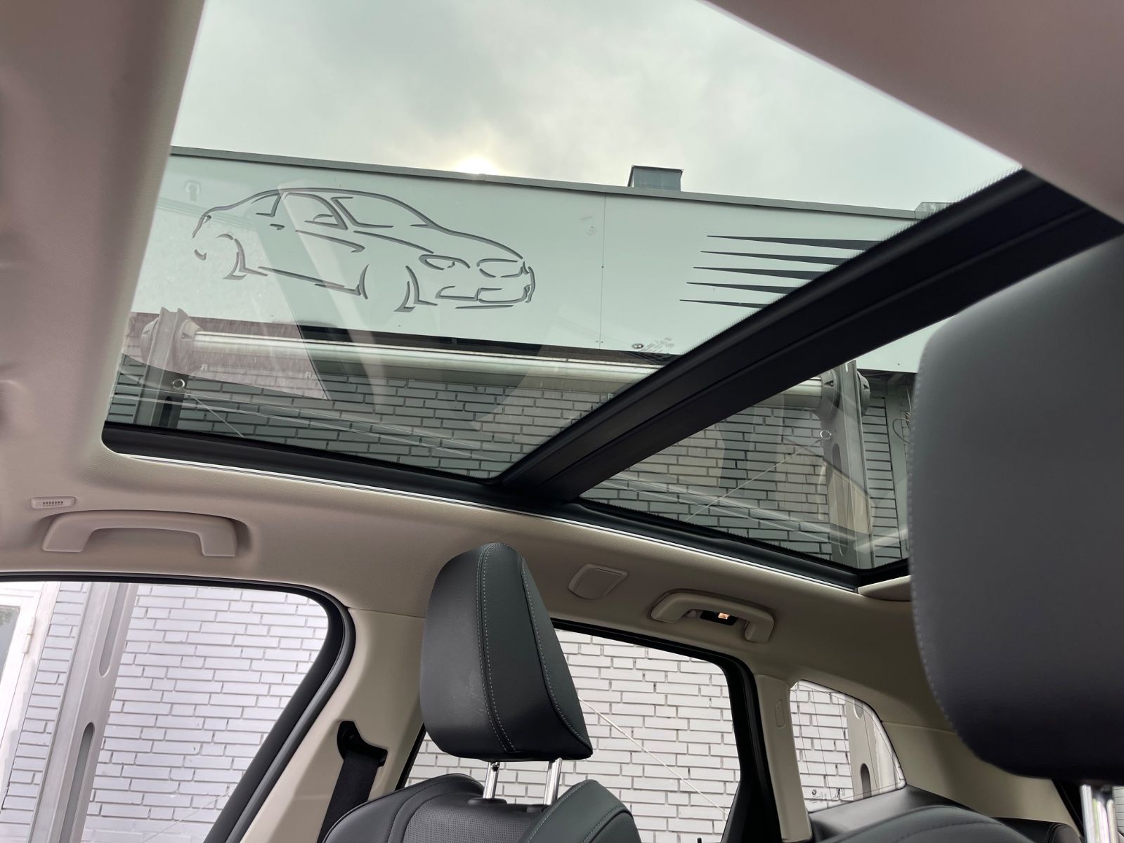 Fahrzeugabbildung BMW 218 Active Tourer