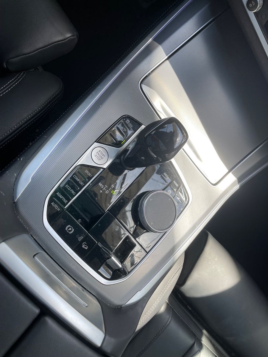 Fahrzeugabbildung BMW X5 xDrive 30 d M Sport