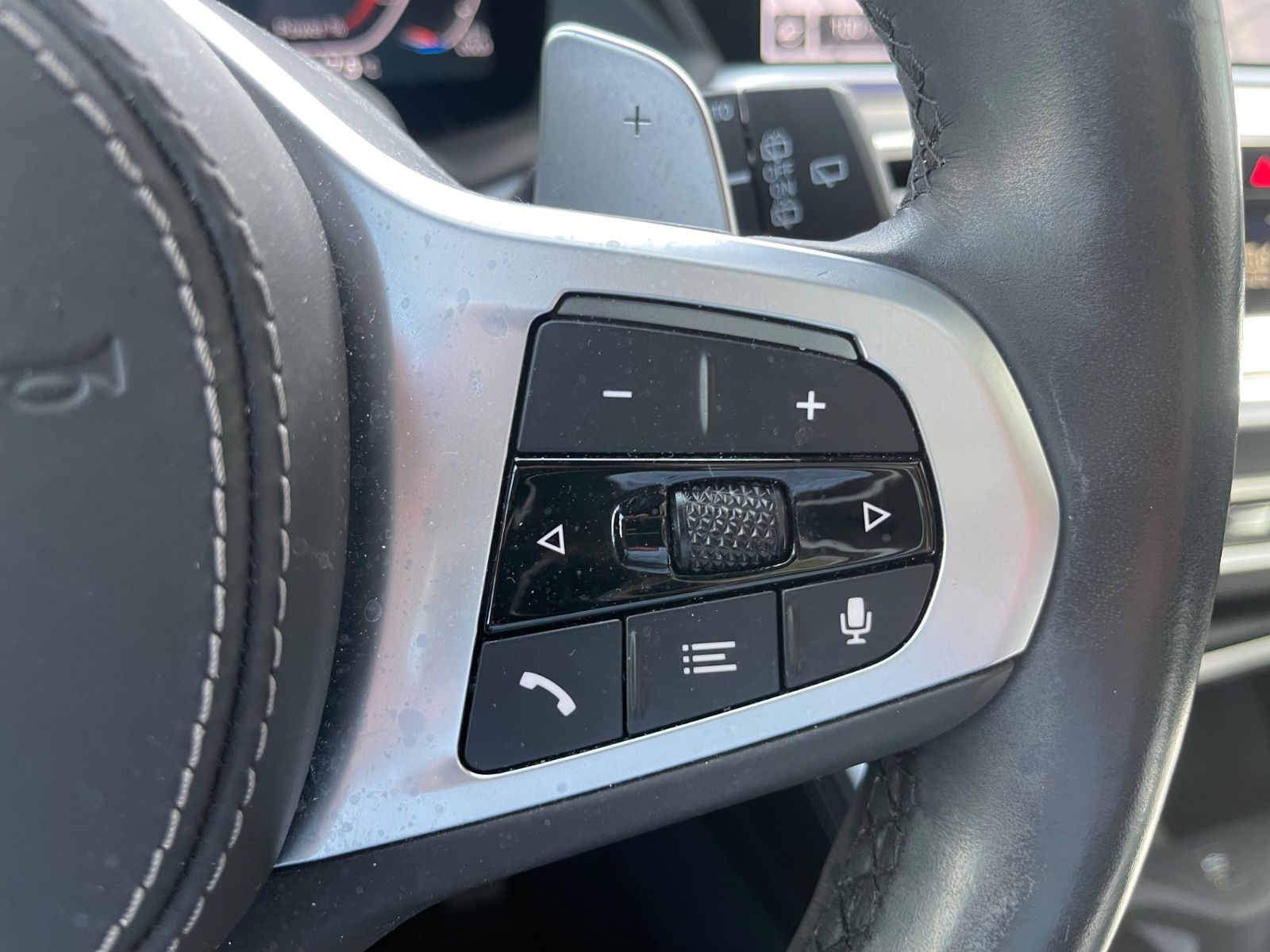 Fahrzeugabbildung BMW X5 xDrive 30 d M Sport