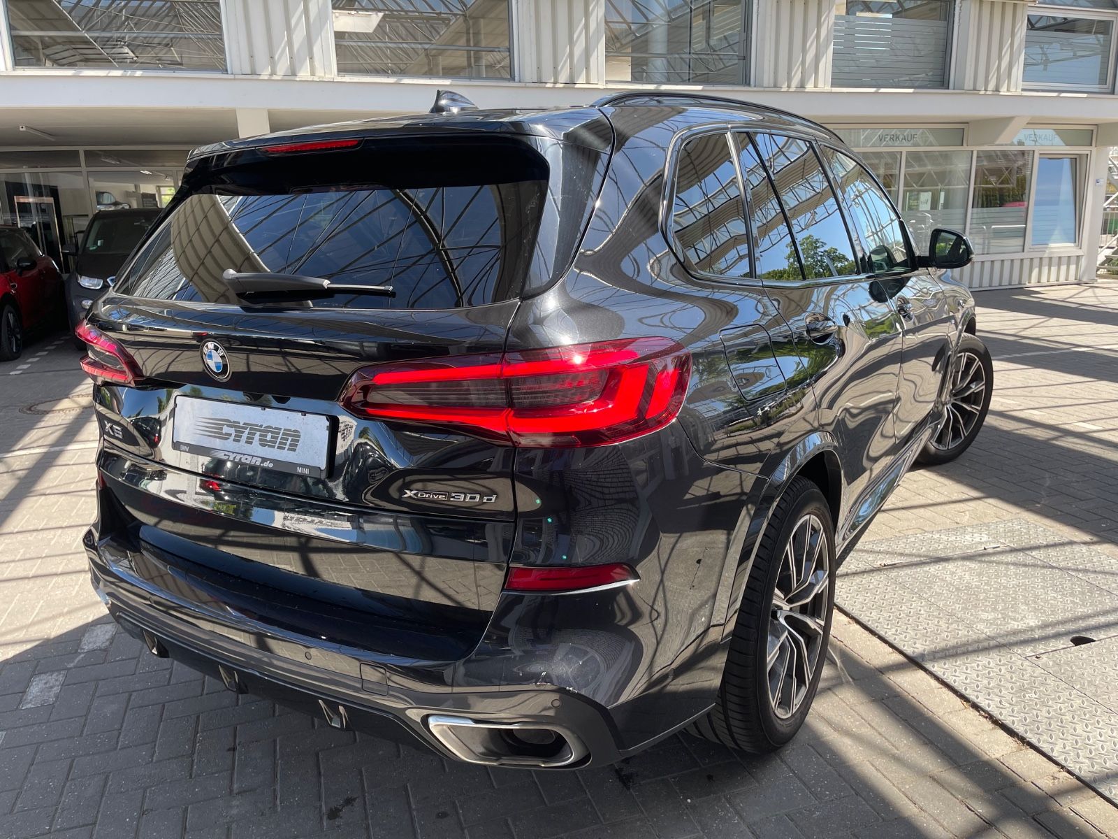 Fahrzeugabbildung BMW X5 xDrive 30 d M Sport