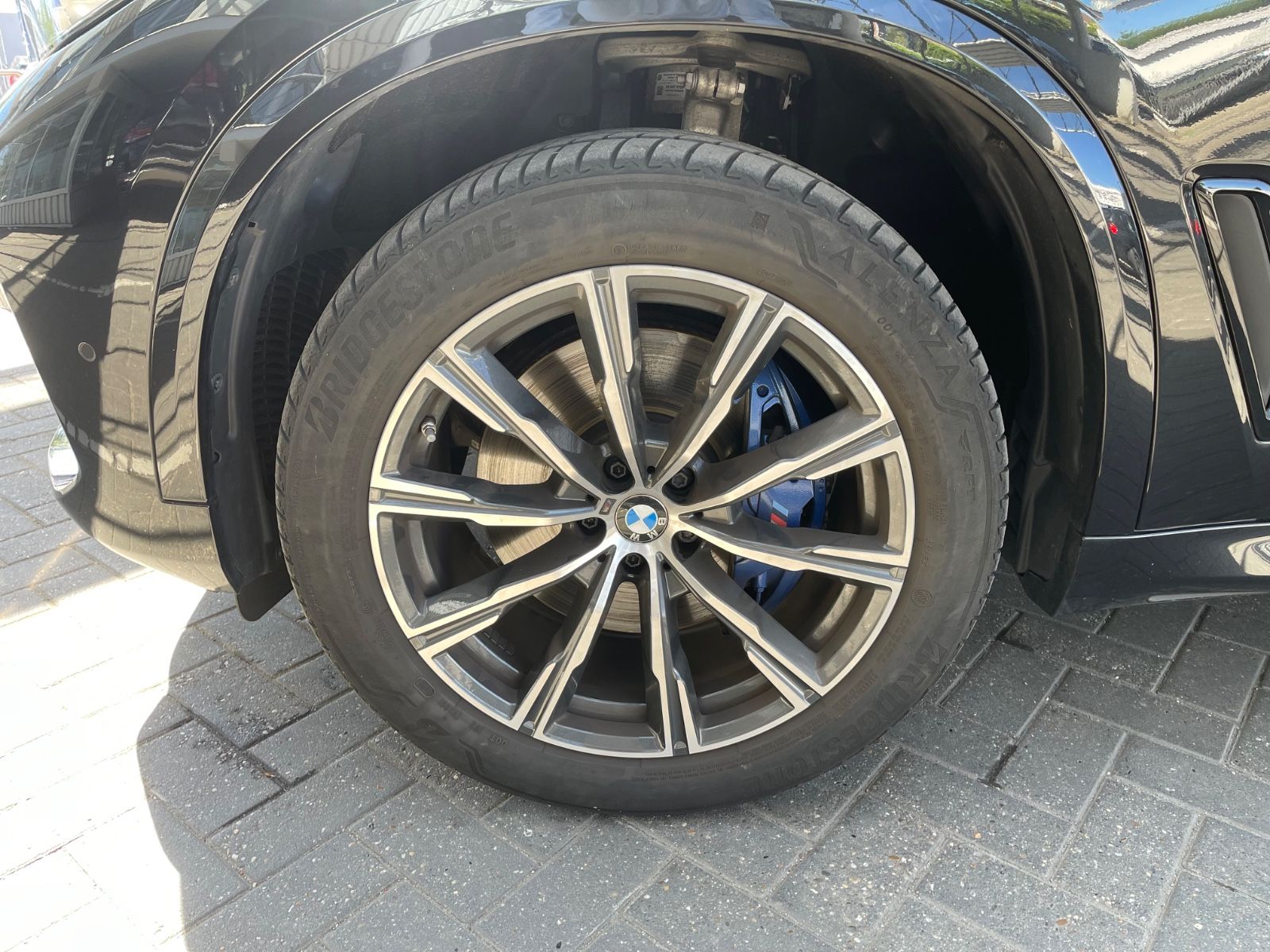Fahrzeugabbildung BMW X5 xDrive 30 d M Sport