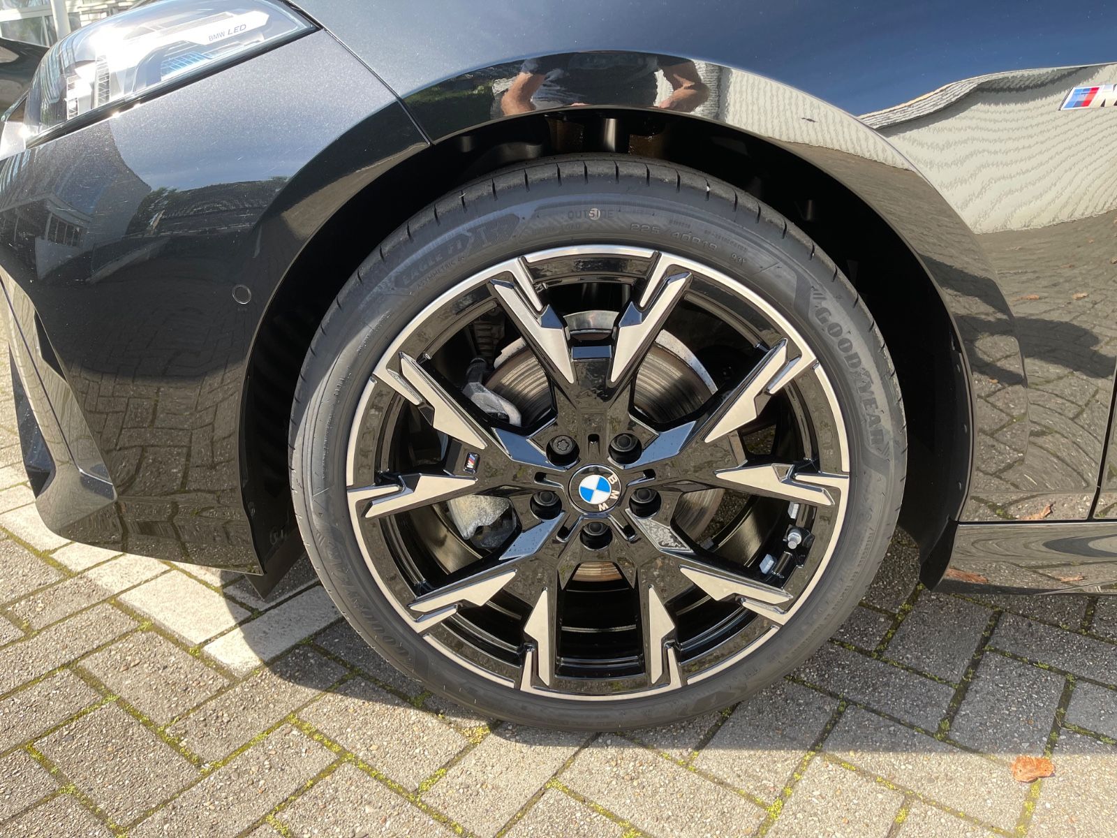 Fahrzeugabbildung BMW 120i M-Sport,NAVI,Head UP,LED uvm.