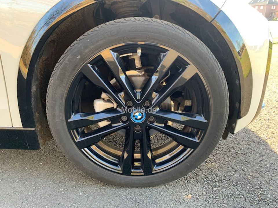 Fahrzeugabbildung BMW i3s 120 Ah 135 kW