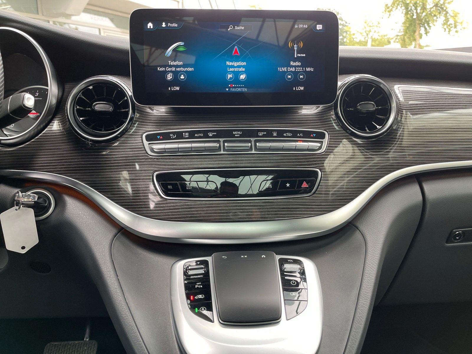 Fahrzeugabbildung Mercedes-Benz V 300 D Edition