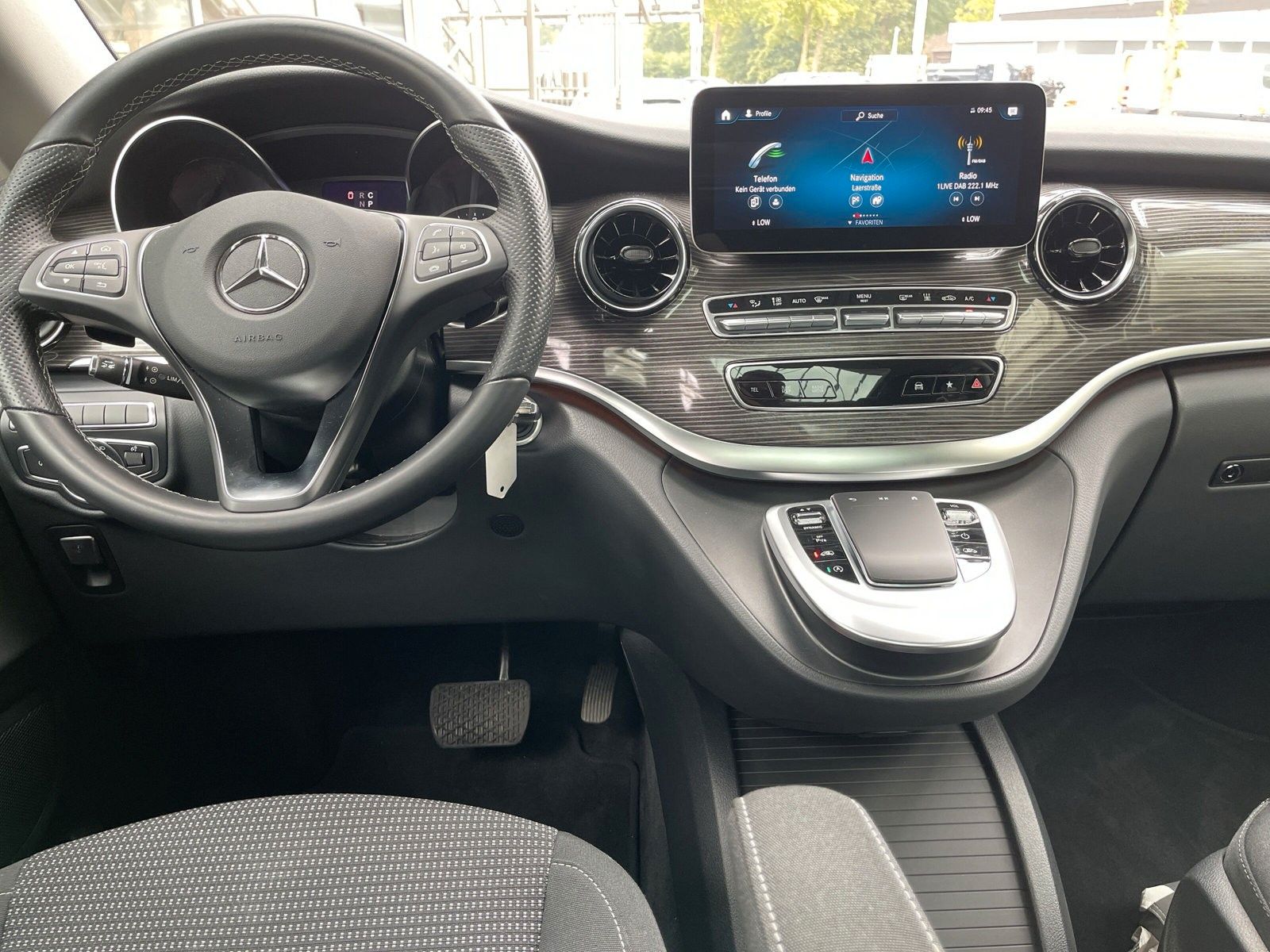 Fahrzeugabbildung Mercedes-Benz V 300 D Edition