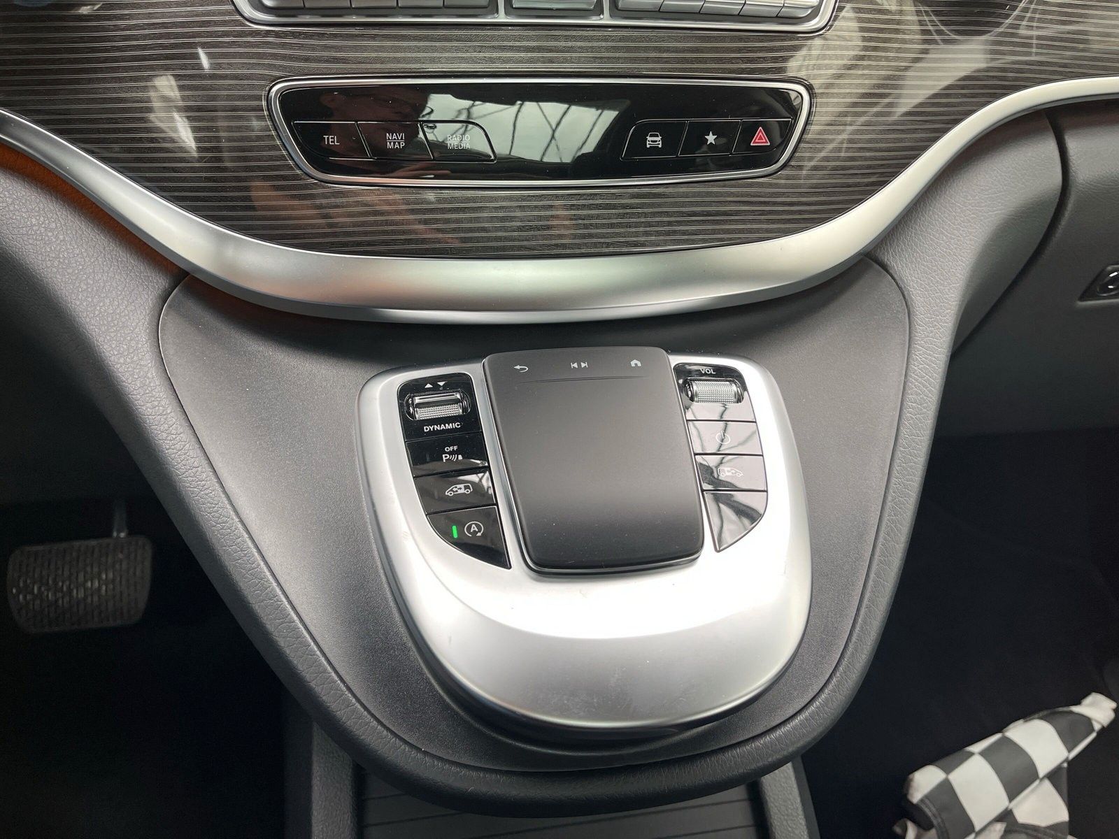 Fahrzeugabbildung Mercedes-Benz V 300 D Edition