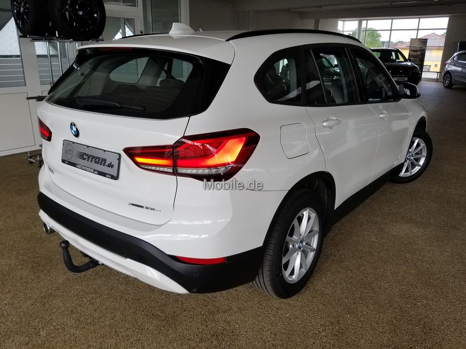 Fahrzeugabbildung BMW X1 xDrive25e