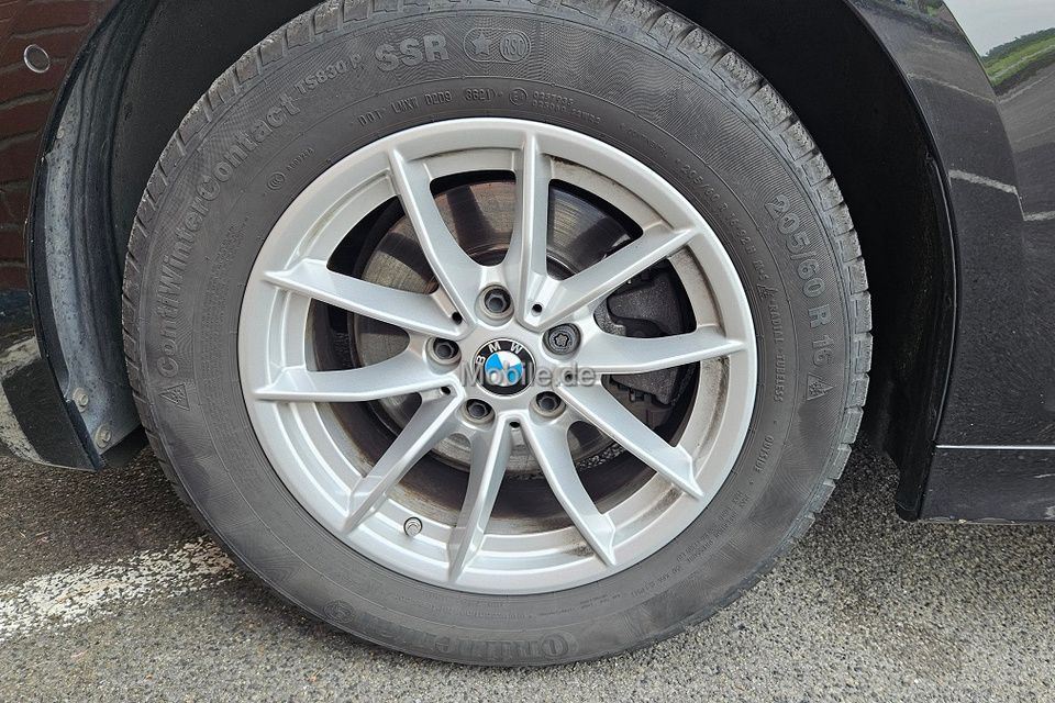 Fahrzeugabbildung BMW 320d Touring Sport Line