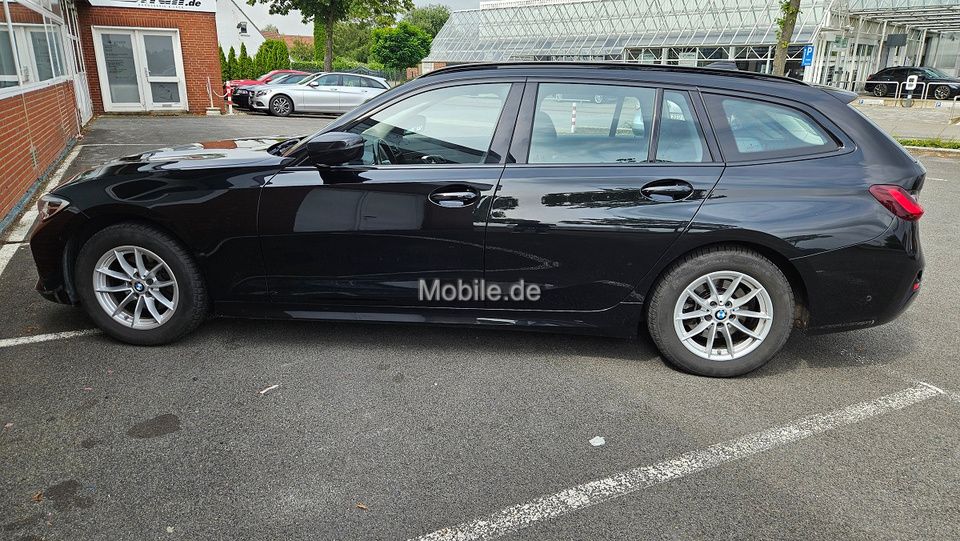 Fahrzeugabbildung BMW 320d Touring Sport Line