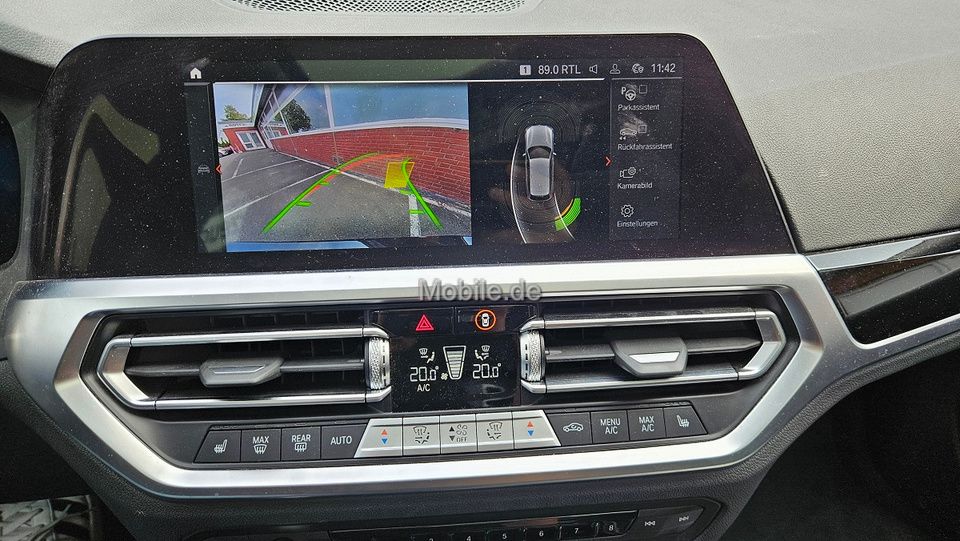 Fahrzeugabbildung BMW 320d Touring Sport Line