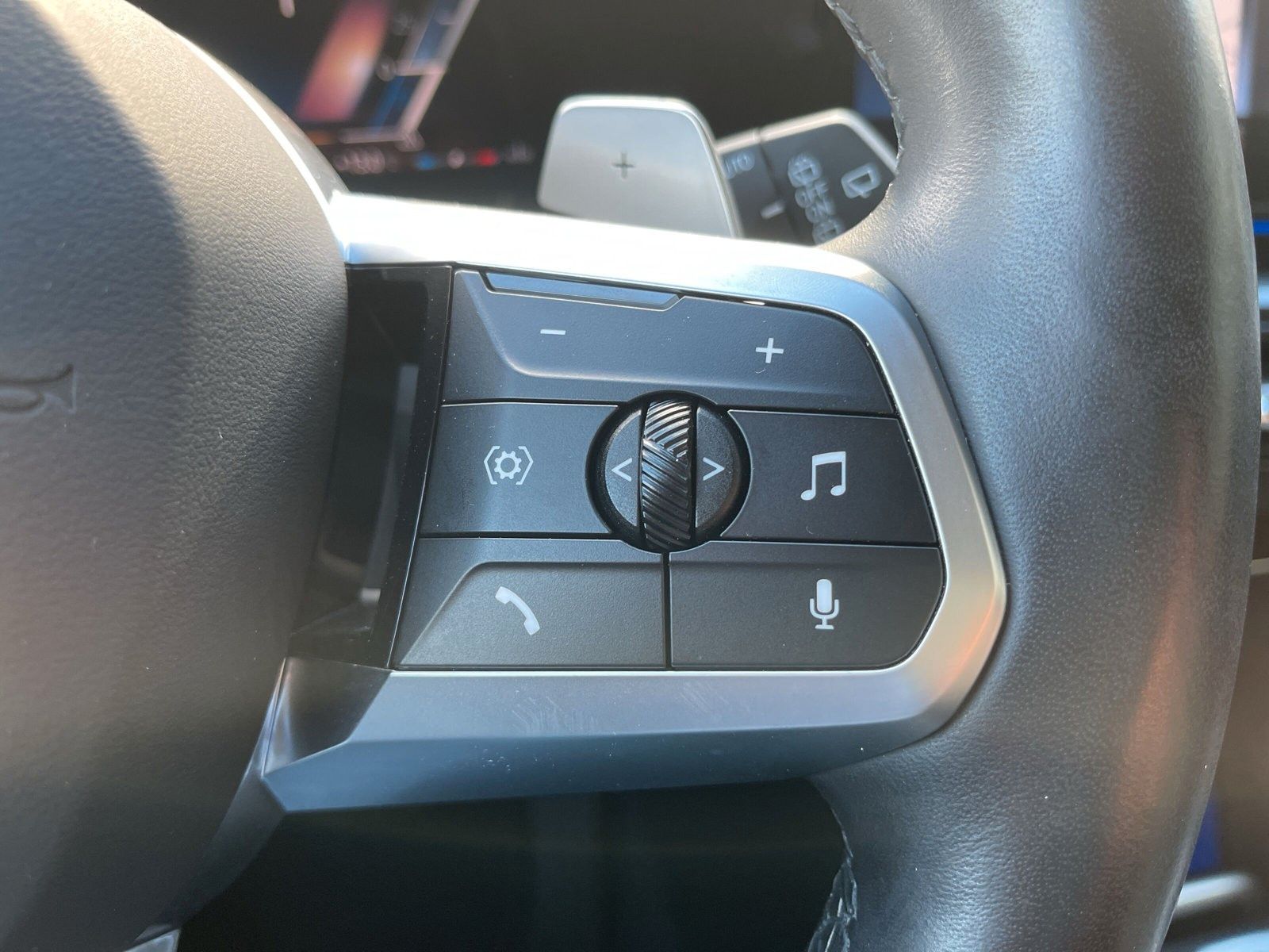 Fahrzeugabbildung BMW X1 sDrive 20 i