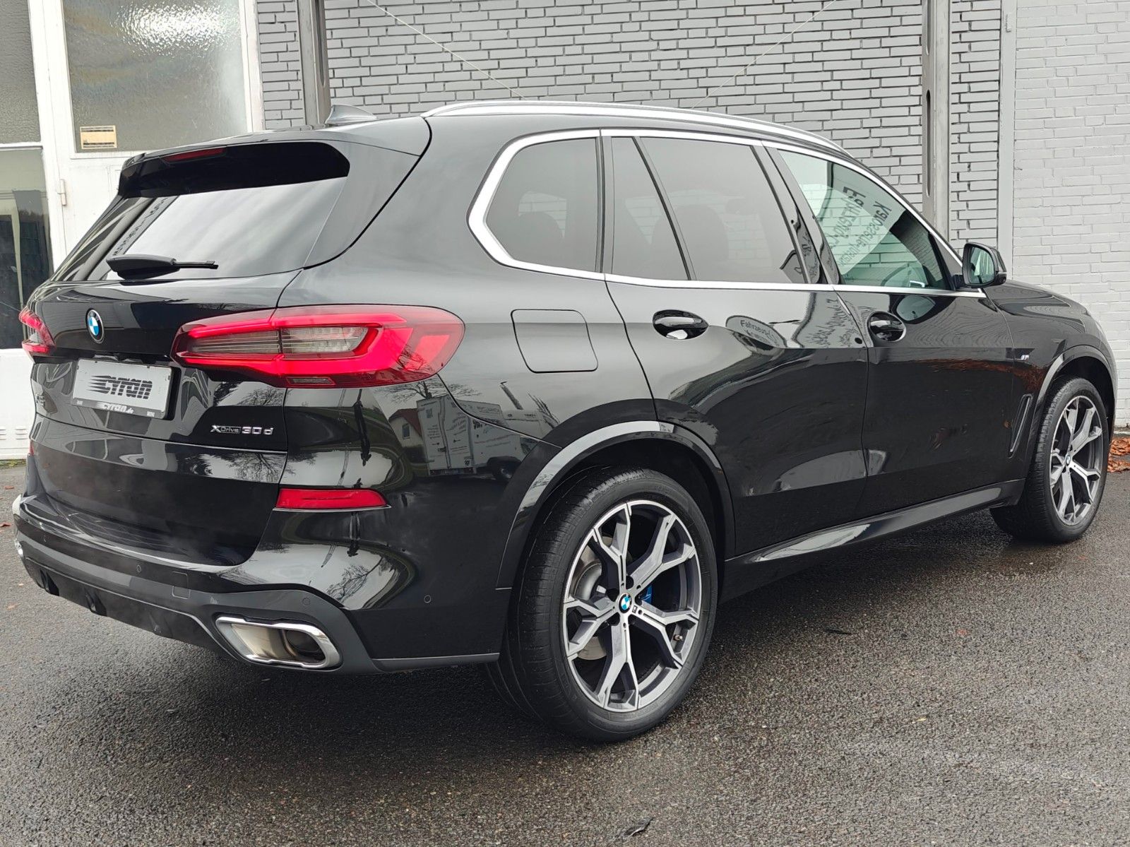 Fahrzeugabbildung BMW X5 xDrive 30d M Sport