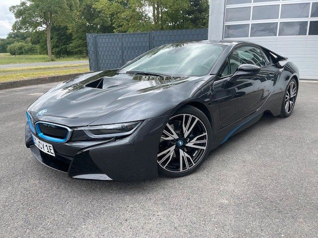 BMW i8 Coupe Pure Impulse