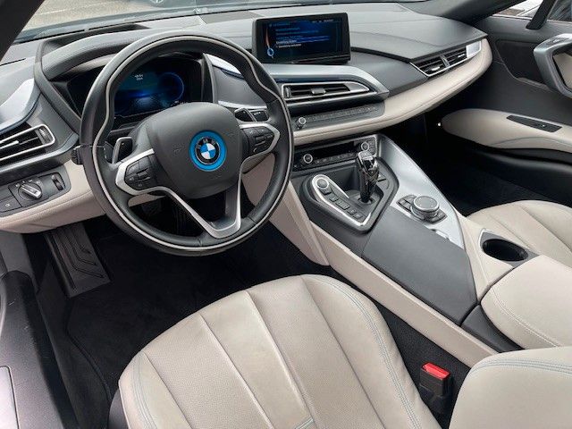 Fahrzeugabbildung BMW i8 Coupe Pure Impulse