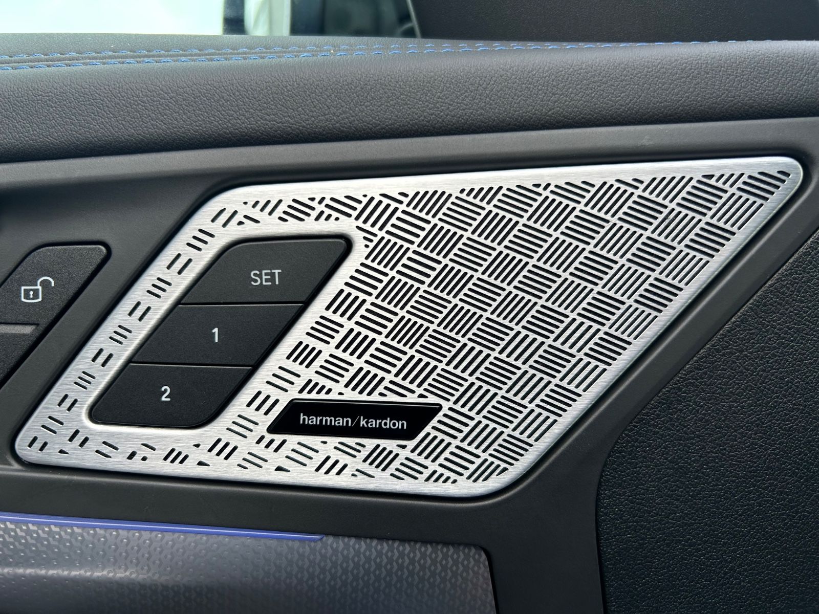 Fahrzeugabbildung BMW X1 20i sDrive M Sport