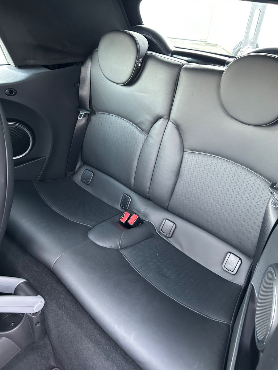 Fahrzeugabbildung MINI Cooper Cabrio