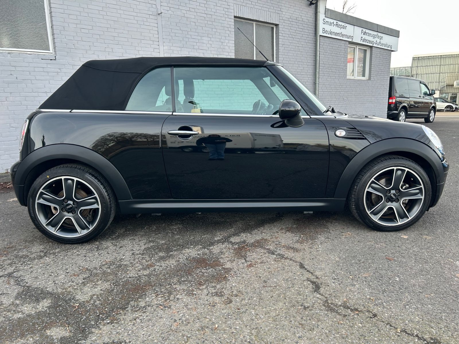 Fahrzeugabbildung MINI Cooper Cabrio