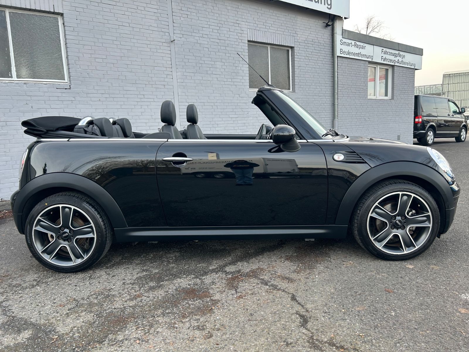Fahrzeugabbildung MINI Cooper Cabrio