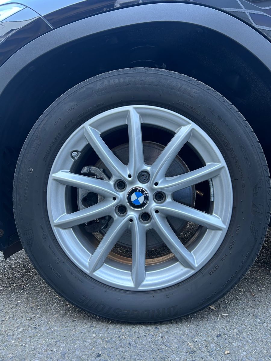 Fahrzeugabbildung BMW X2 18i sDrive Advantage