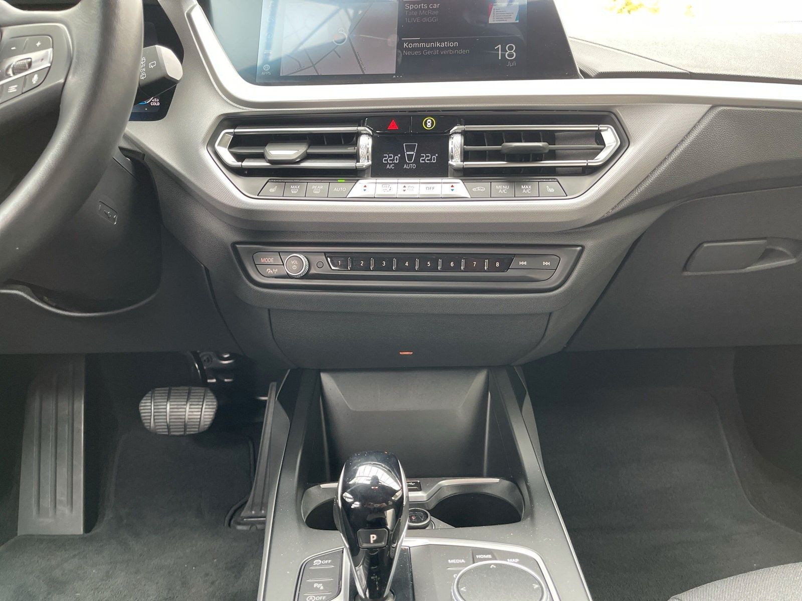 Fahrzeugabbildung BMW 116d Limousine Advantage