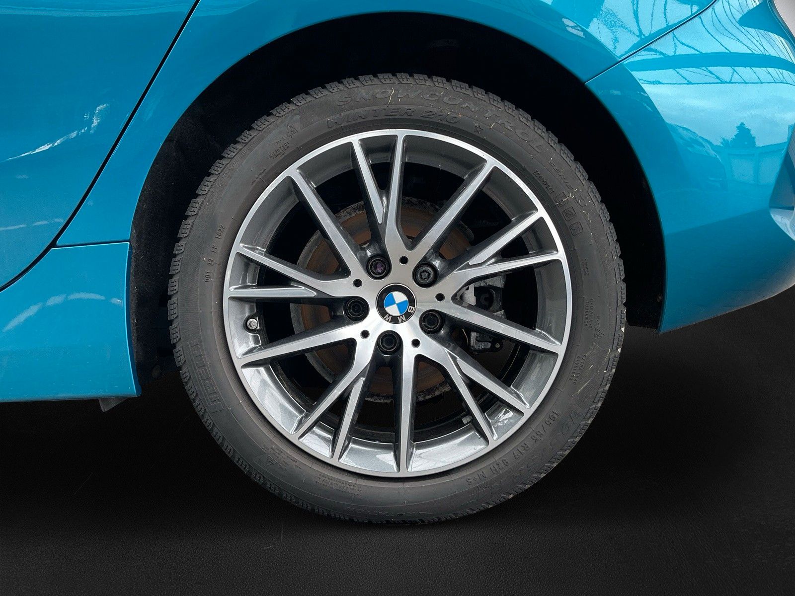 Fahrzeugabbildung BMW 116d Limousine Advantage