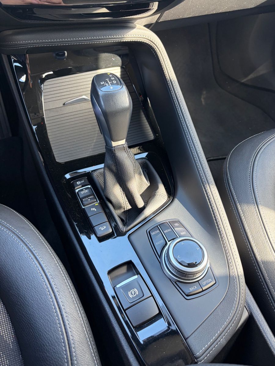 Fahrzeugabbildung BMW X1 25 i xLine