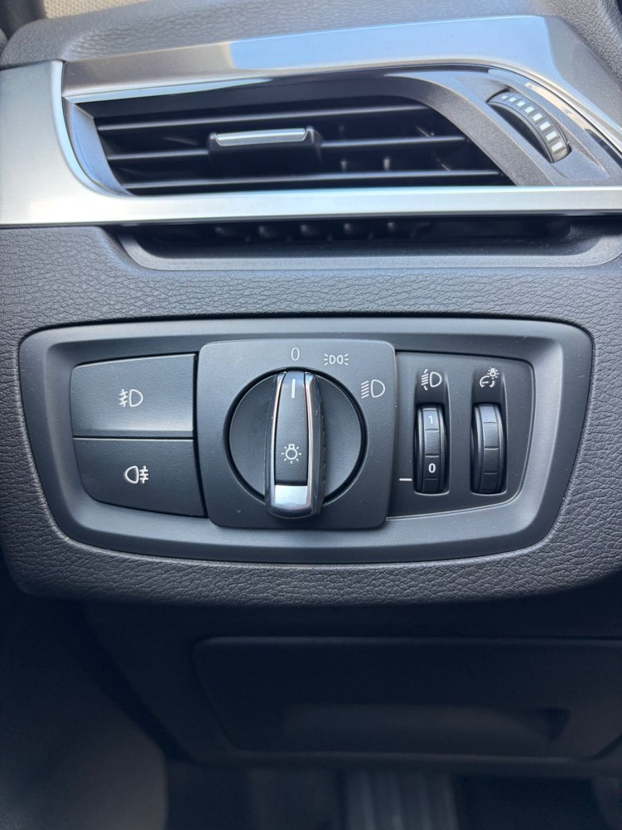 Fahrzeugabbildung BMW X1 25 i xLine