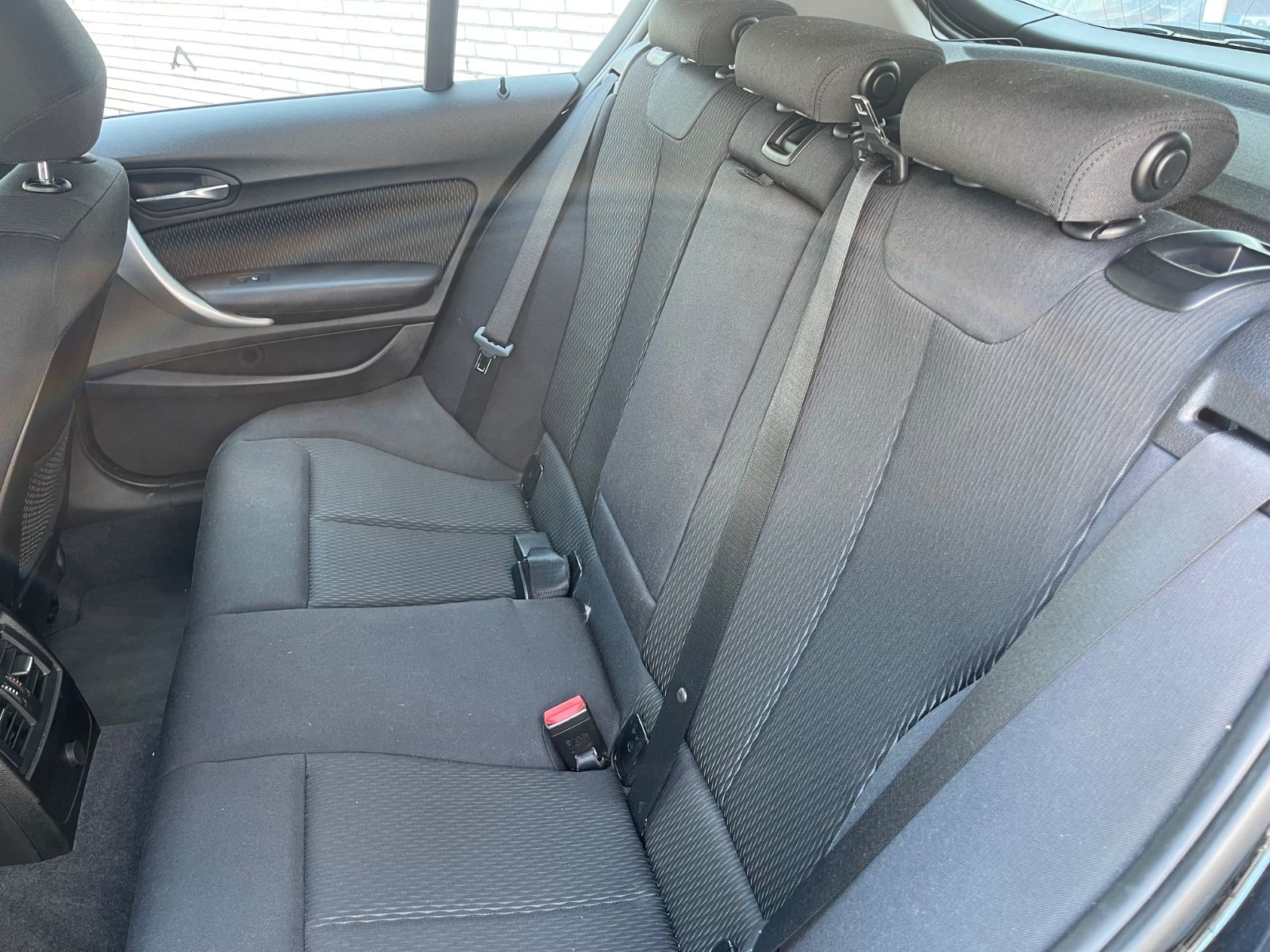 Fahrzeugabbildung BMW 116 i Limousine